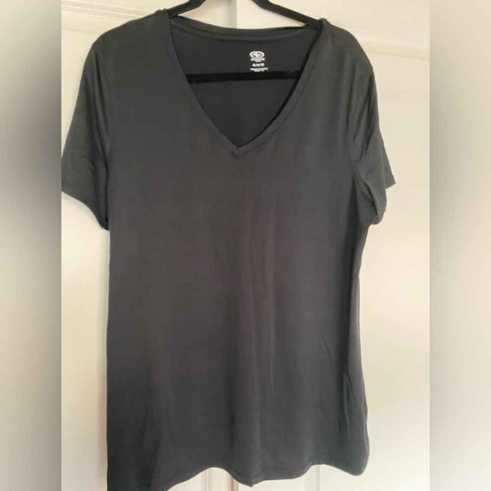 Athletic Works Black T-shirt